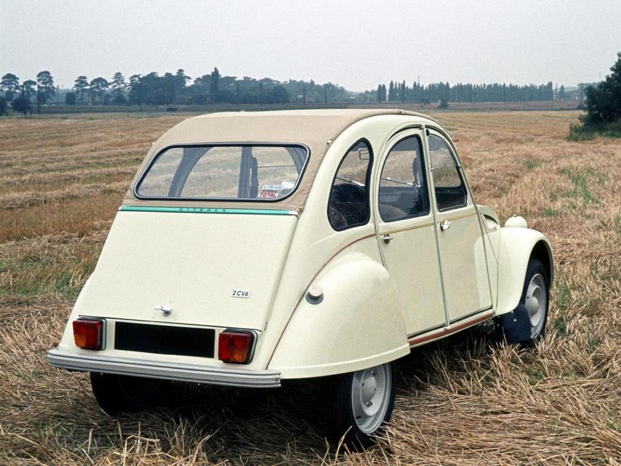  Citroen 2CV6 1970 года  (фото 4 из 14)
